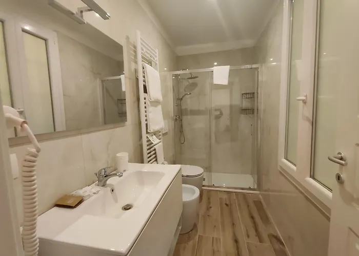 Residenza Maggiore 10 - - 3*