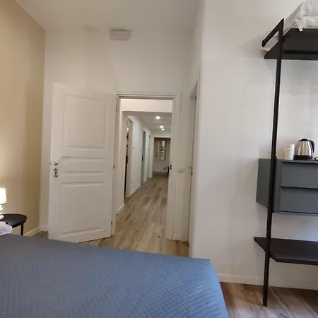 Residenza Maggiore 10 - - 3* Bologna