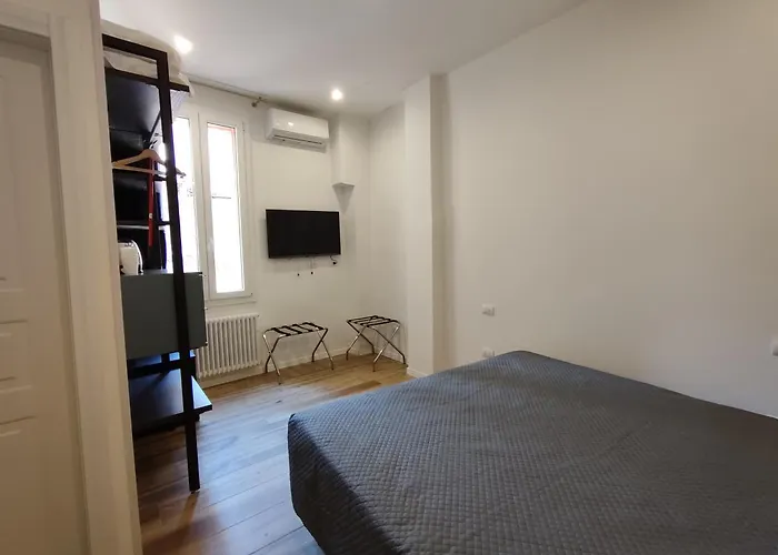 Residenza Maggiore 10 - -