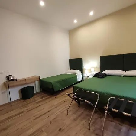 Residenza Maggiore 10 - - 3*