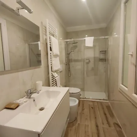 Residenza Maggiore 10 - - 3*