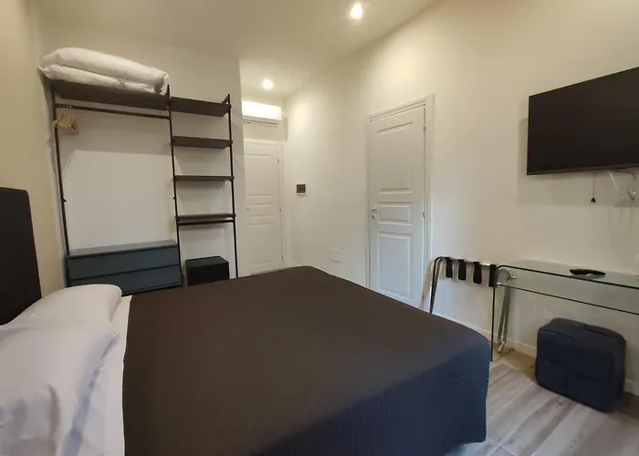 Residenza Maggiore 10 - - לינה וארוחת בוקר 3*