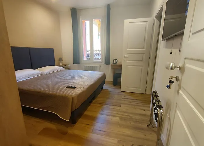 Residenza Maggiore 10 - - 3*