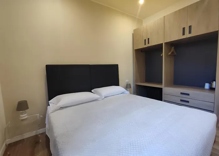 Residenza Maggiore 10 - - 3*