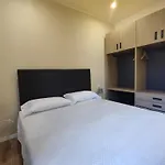 Residenza Maggiore 10 - - 3*