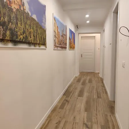 Residenza Maggiore 10 - -