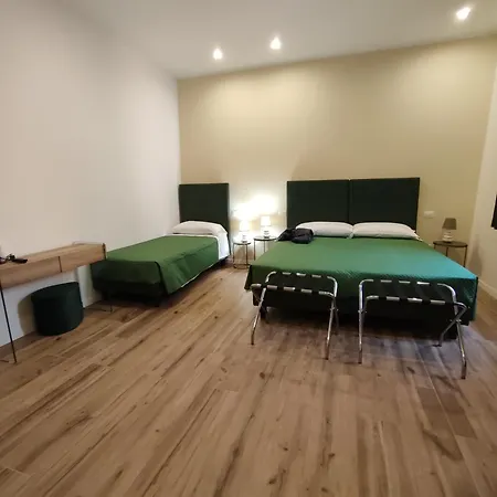 Residenza Maggiore 10 - - 3* Bologna