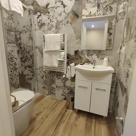 Residenza Maggiore 10 - - Frühstückspension 3*